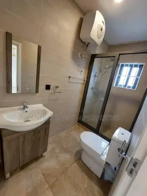 6bdrm Duplex in Suadom Properties, a C Mall Area for Sale