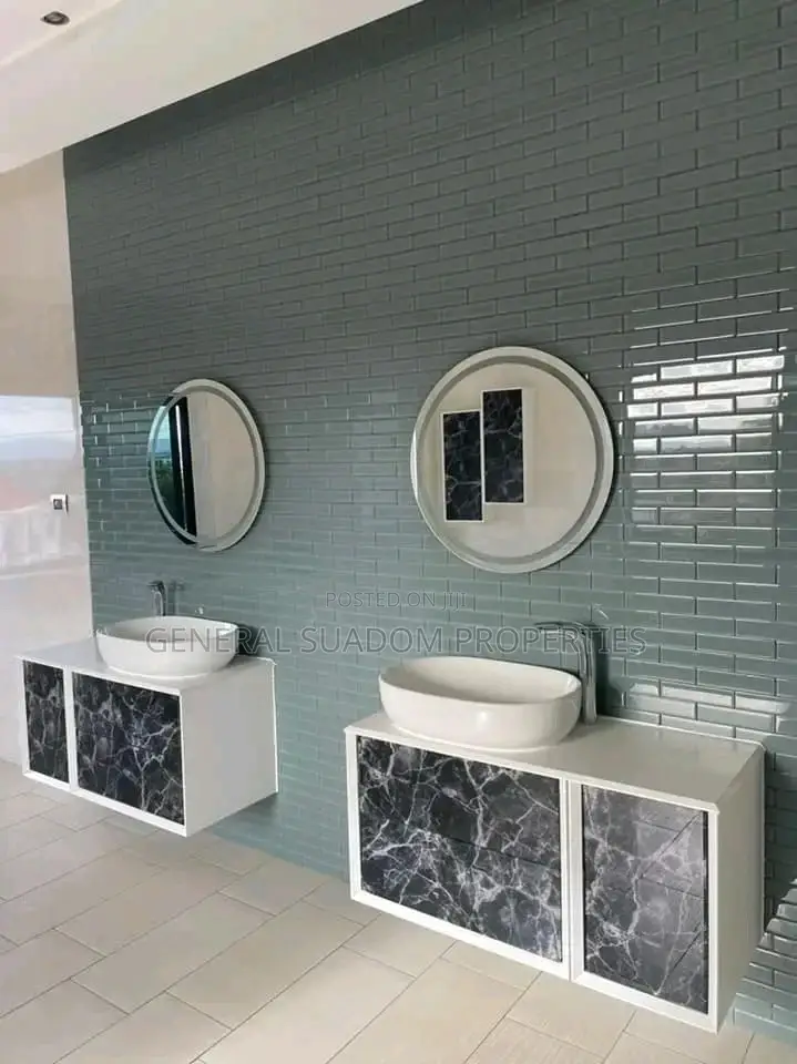 6bdrm Duplex in Suadom Properties, a C Mall Area for Sale