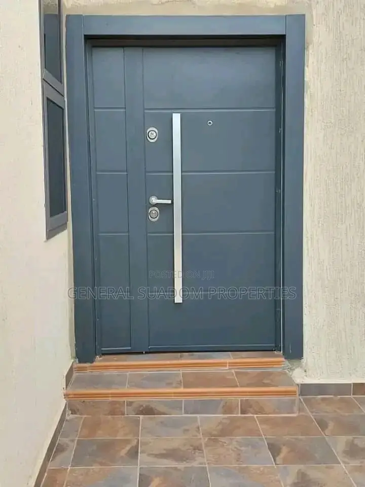 6bdrm Duplex in Suadom Properties, a C Mall Area for Sale
