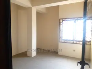 850sqm Wharehouse at North Kaneshie Industrial for Rent