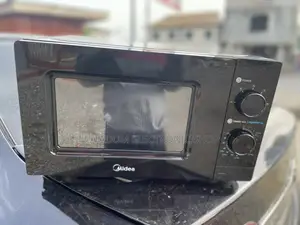 Black Colour 20 Litres Microwave