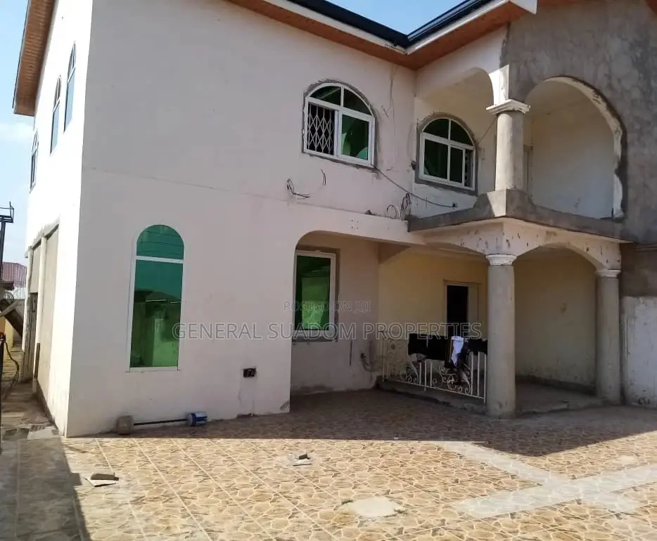 10bdrm Duplex in Suadom Properties, American House for Sale