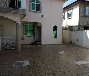 10bdrm Duplex in Suadom Properties, American House for Sale