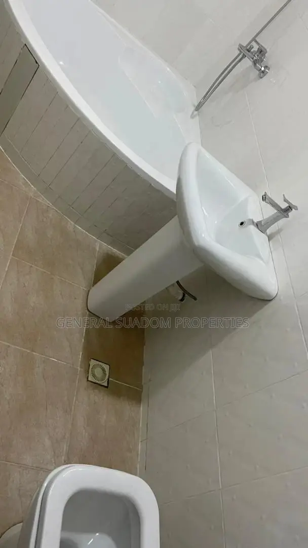 2bdrm House in Suadom Properties, Baatsona Total for rent