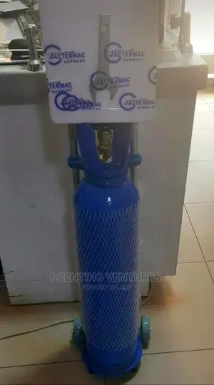 Oxygen Cylinder 10ltrs With Trolley and Flow Meter
