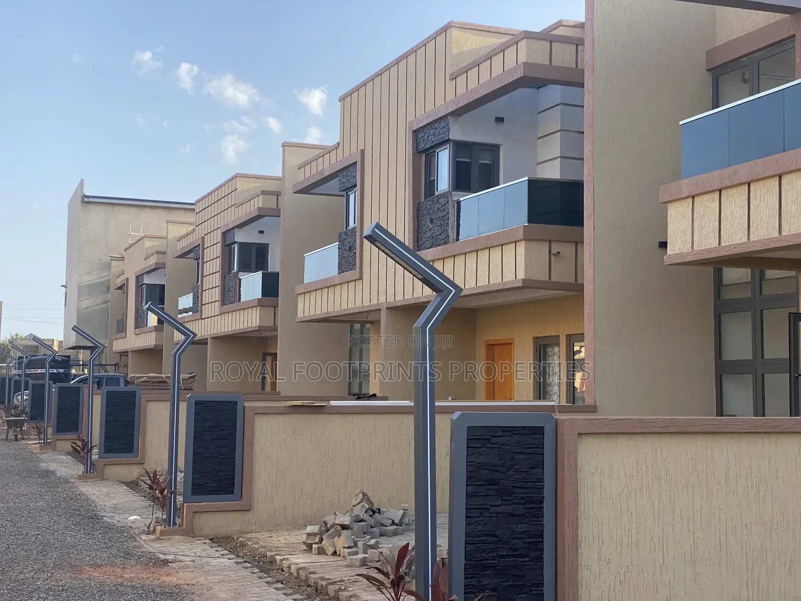 Furnished 3bdrm Duplex in East Legon for rent