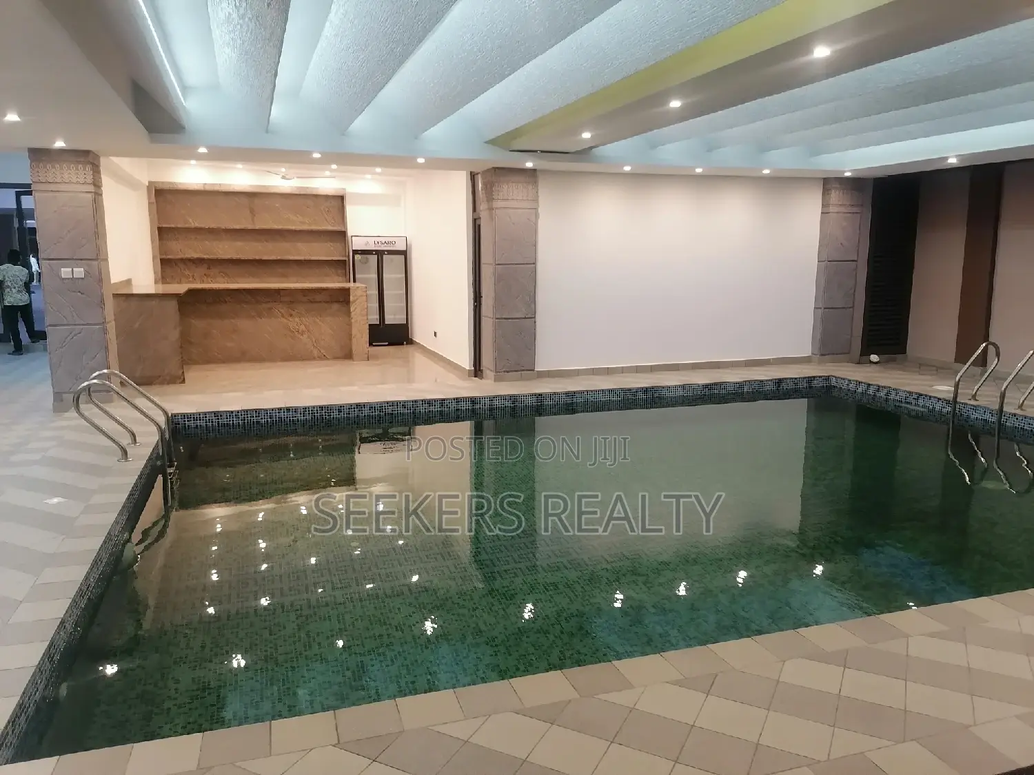 Furnished 2bdrm Apartment in Seekers Realty, Oxford Street for Rent