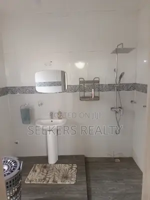 Furnished 1bdrm Apartment in Seekers Realty, Cantonments for rent