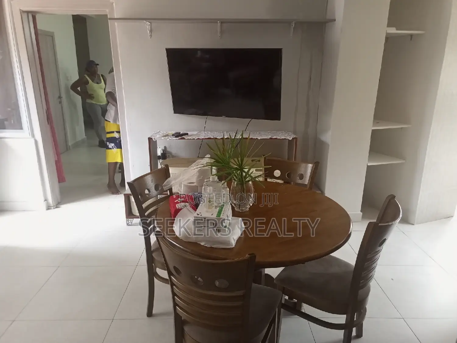 Furnished 1bdrm Apartment in Seekers Realty, Cantonments for rent