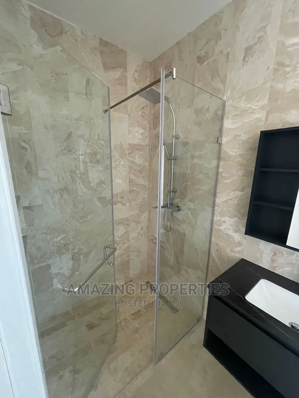 4bdrm House in Cantonments for rent