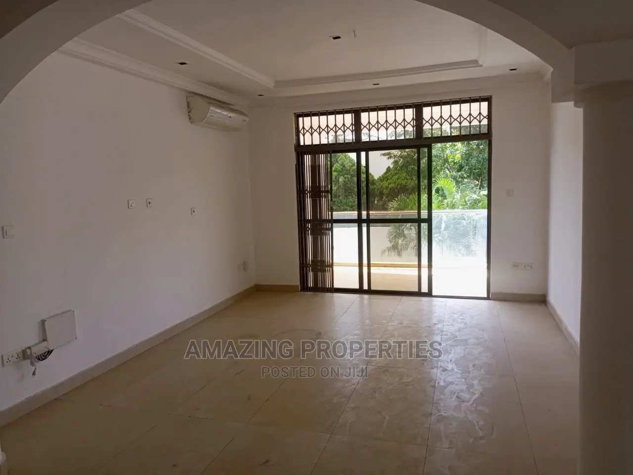 4bdrm House in Airport Residential, Cantonments for Rent