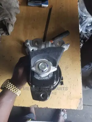 Honda Civic Engine Seat