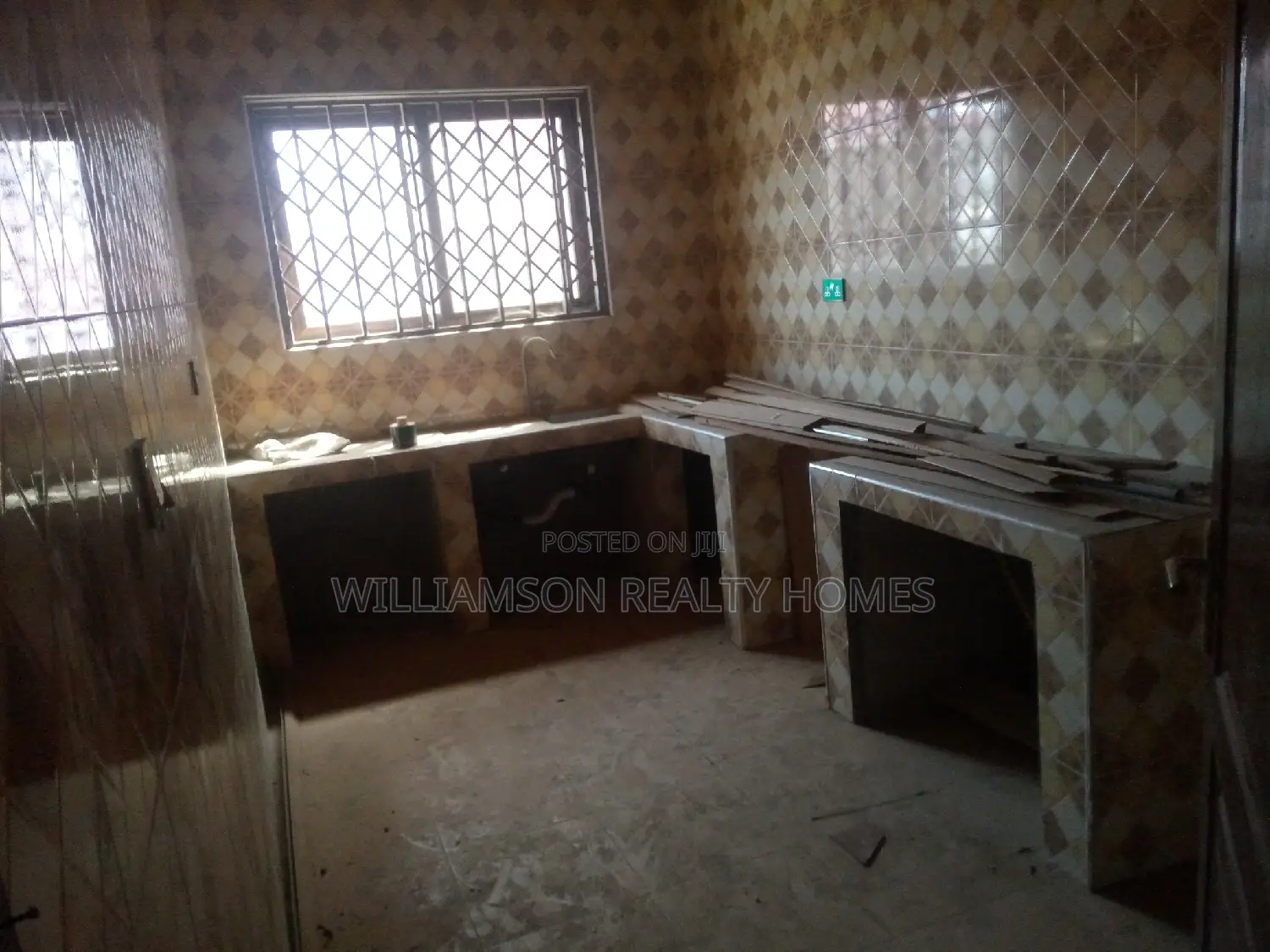 3bdrm Apartment in Hfc Estate, Spintex for rent