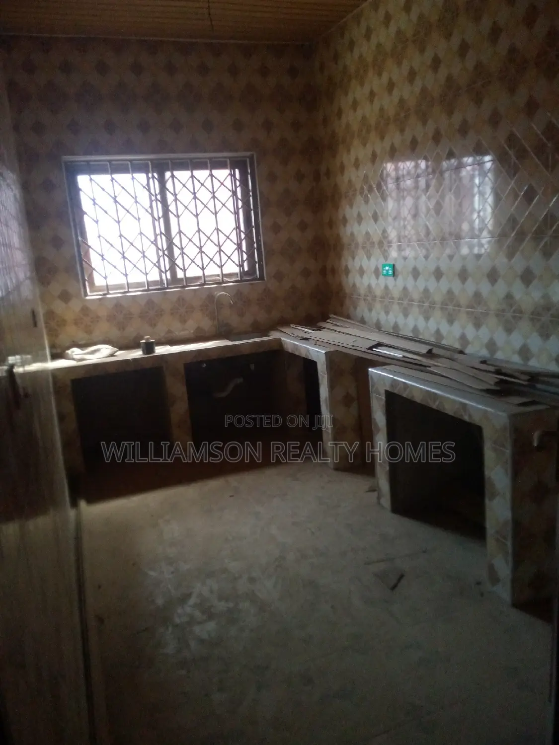 3bdrm Apartment in Hfc Estate, Spintex for rent