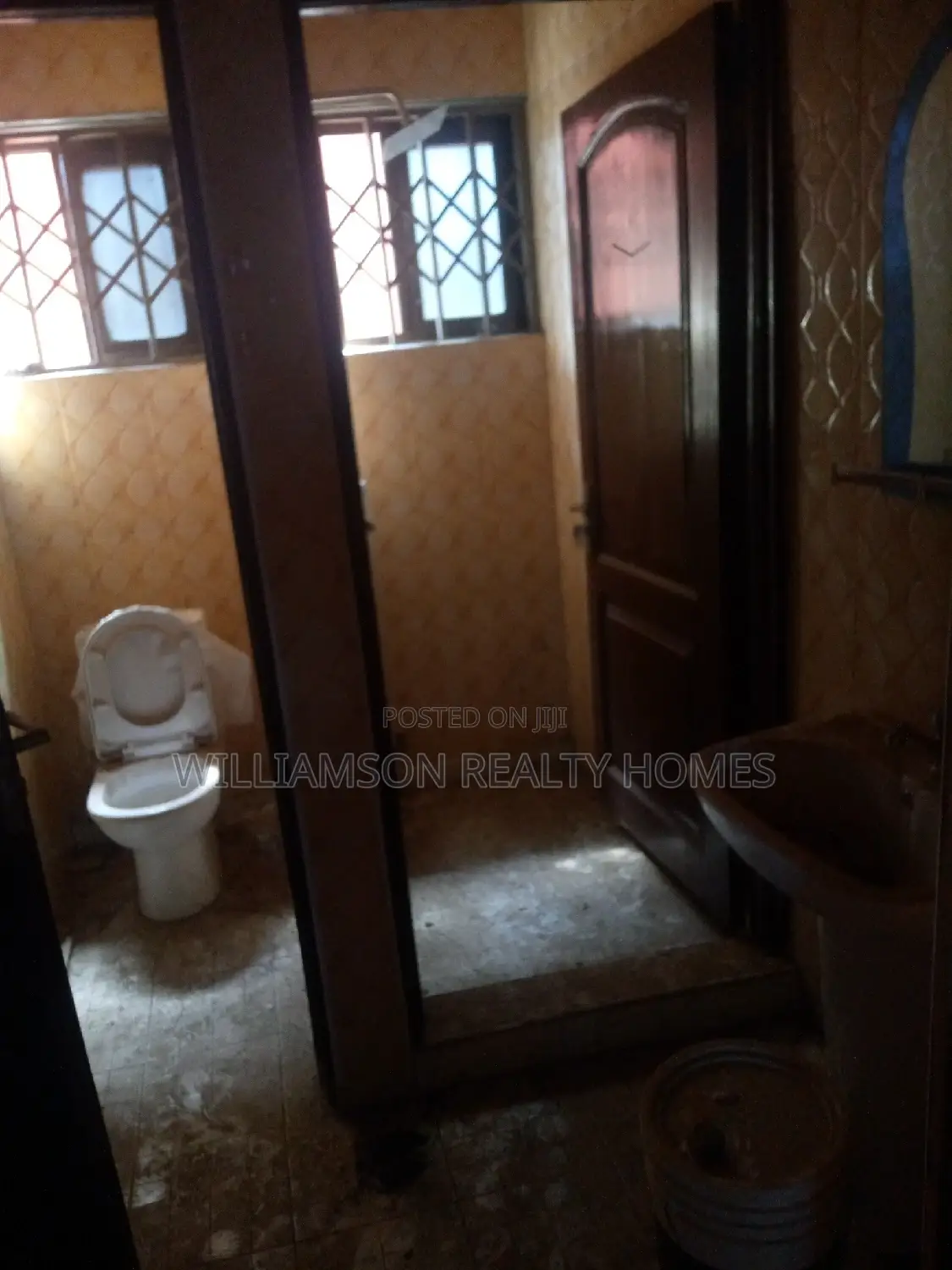 3bdrm Apartment in Hfc Estate, Spintex for rent