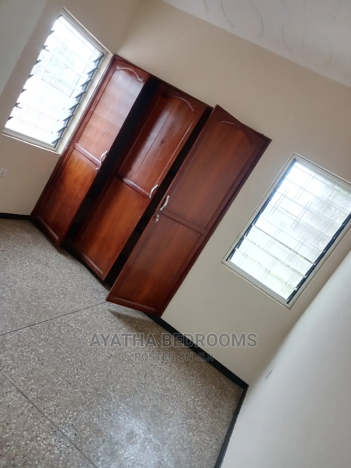 4bdrm House in Ayathar Bedroom, First Junction for Rent