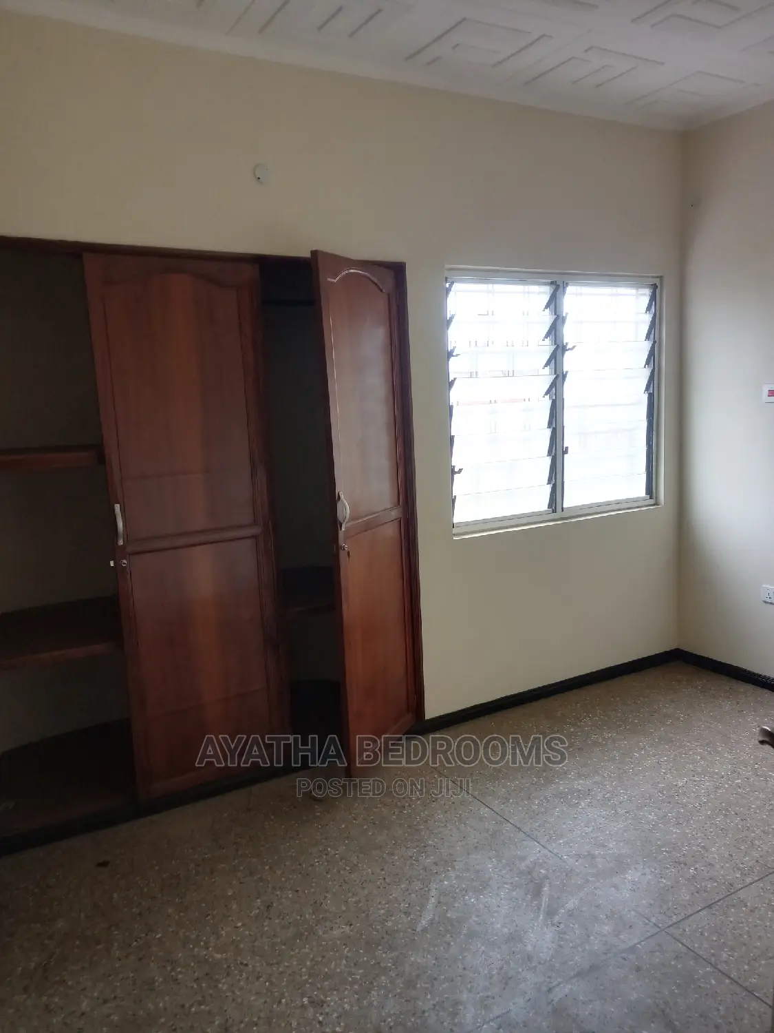 4bdrm House in Ayathar Bedroom, First Junction for Rent