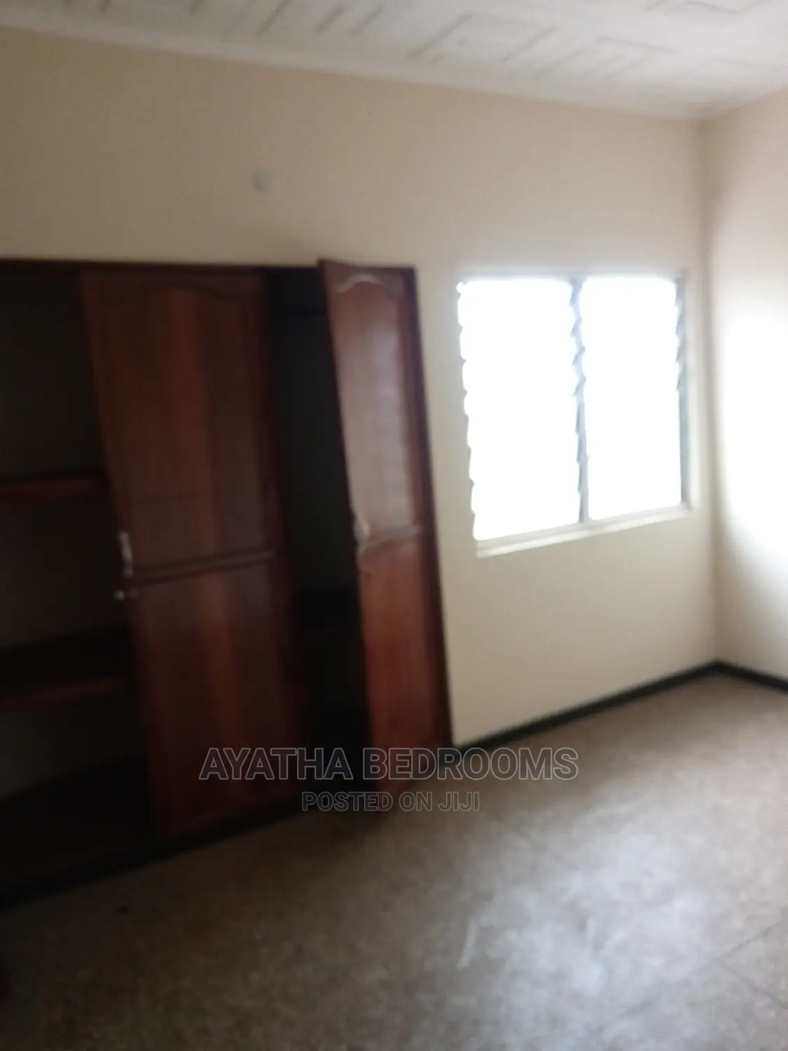 4bdrm House in Ayathar Bedroom, First Junction for Rent