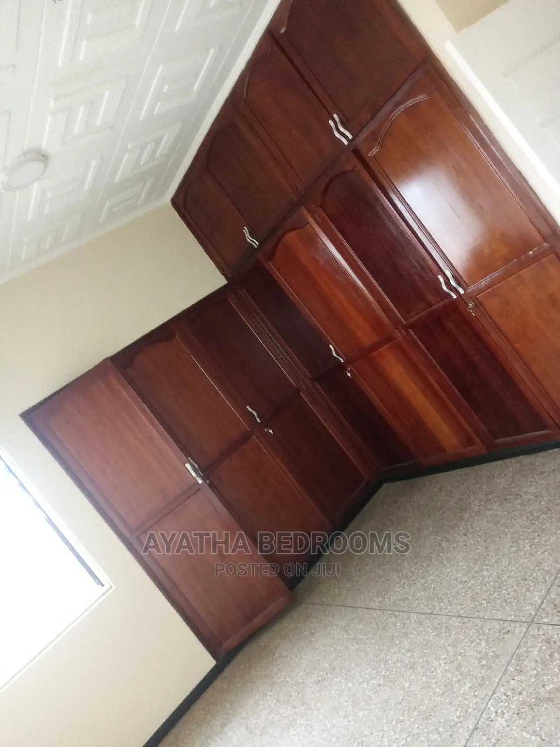 4bdrm House in Ayathar Bedroom, First Junction for Rent