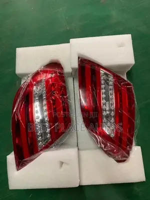 Mercedes Benz C300 2016 Taillight