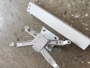 Universal Projector Mount
