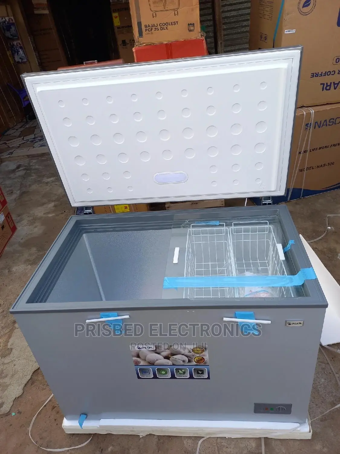 Pearl Chest Freezer 316 Litres With Sliding Glass on Top