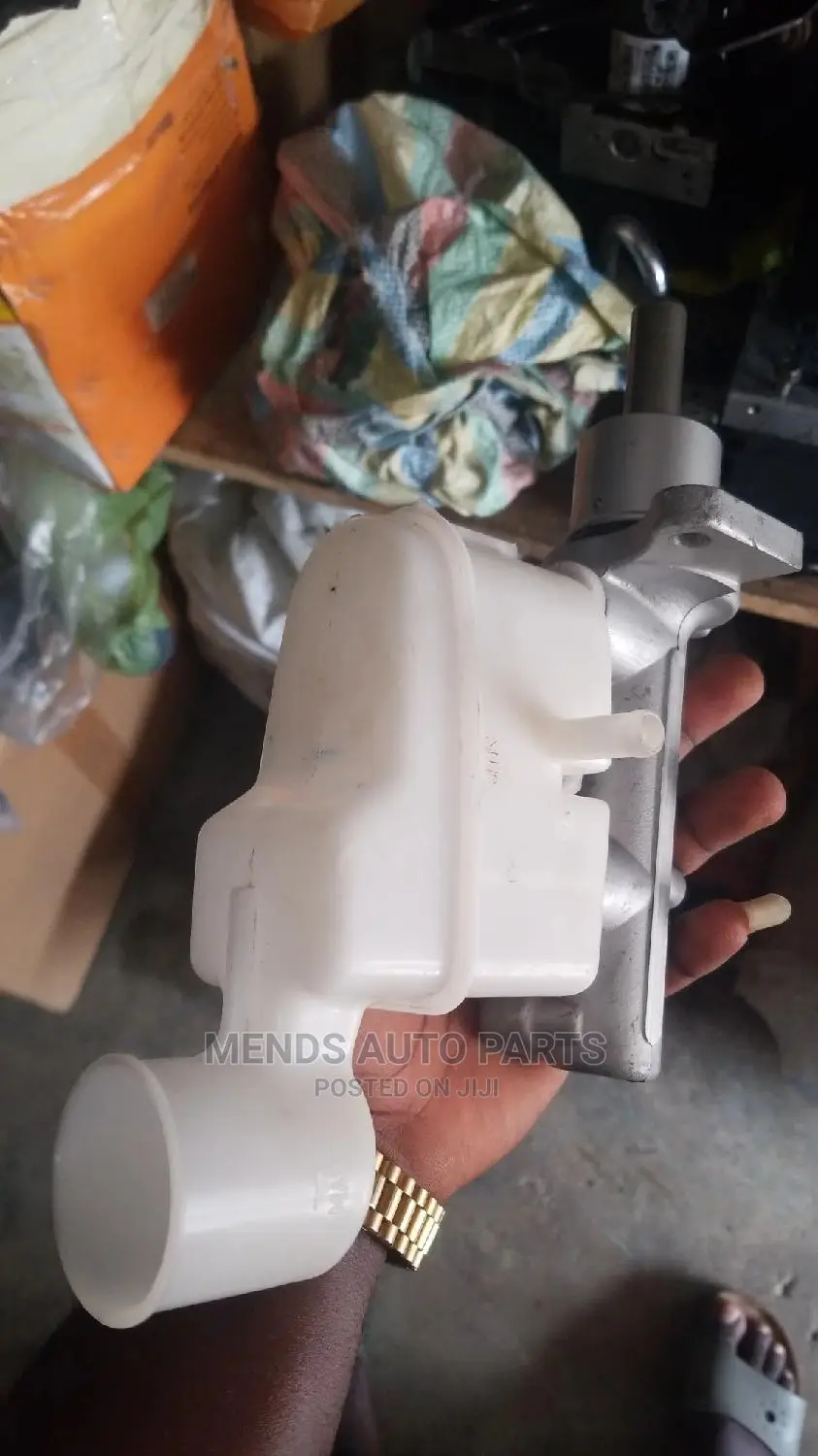 Toyota Hilux/Vigo Brake Master Cylinder Port
