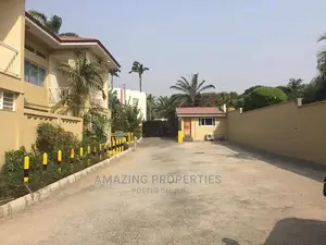 10bdrm House in Airport Residential for Sale