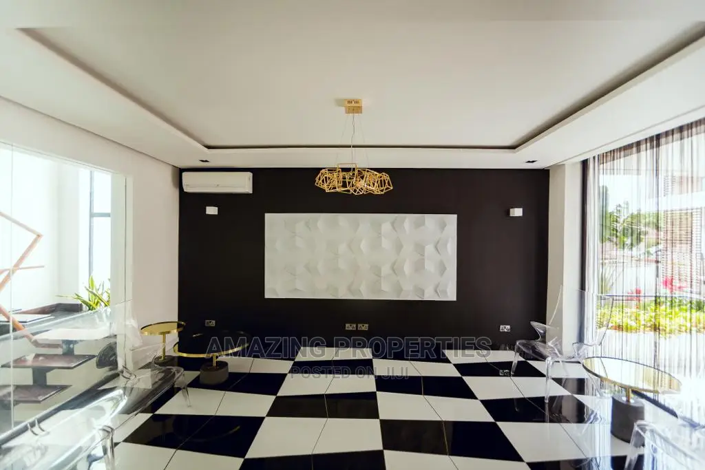 5bdrm Townhouse/Terrace in for Rent 5 Bedroom, Cantonments for Rent