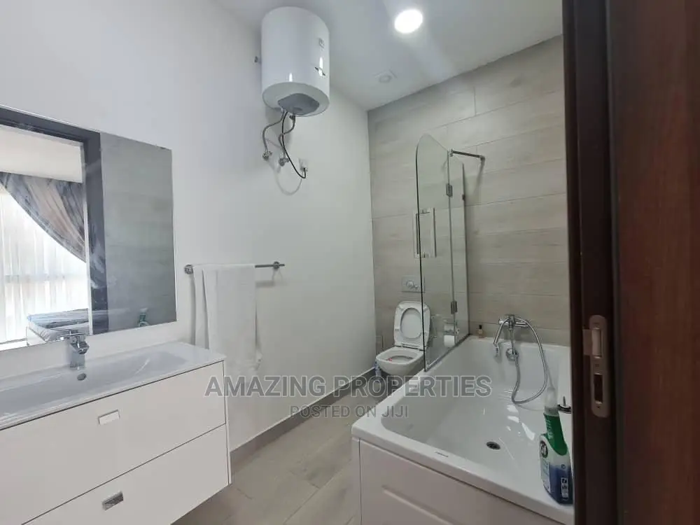 4bdrm Townhouse/Terrace in Cantonments for Rent