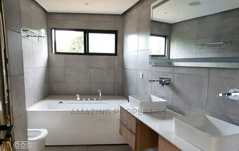 5bdrm House in Trasacco Valley, Adjiriganor for sale
