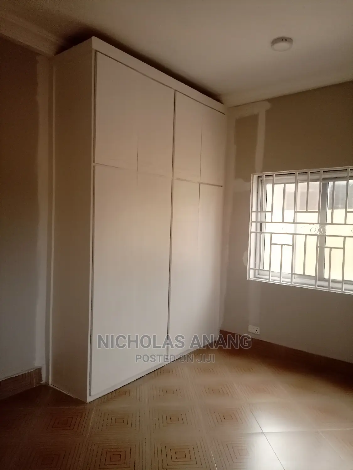 2bdrm Apartment in The Dorns Properties, New Town for rent