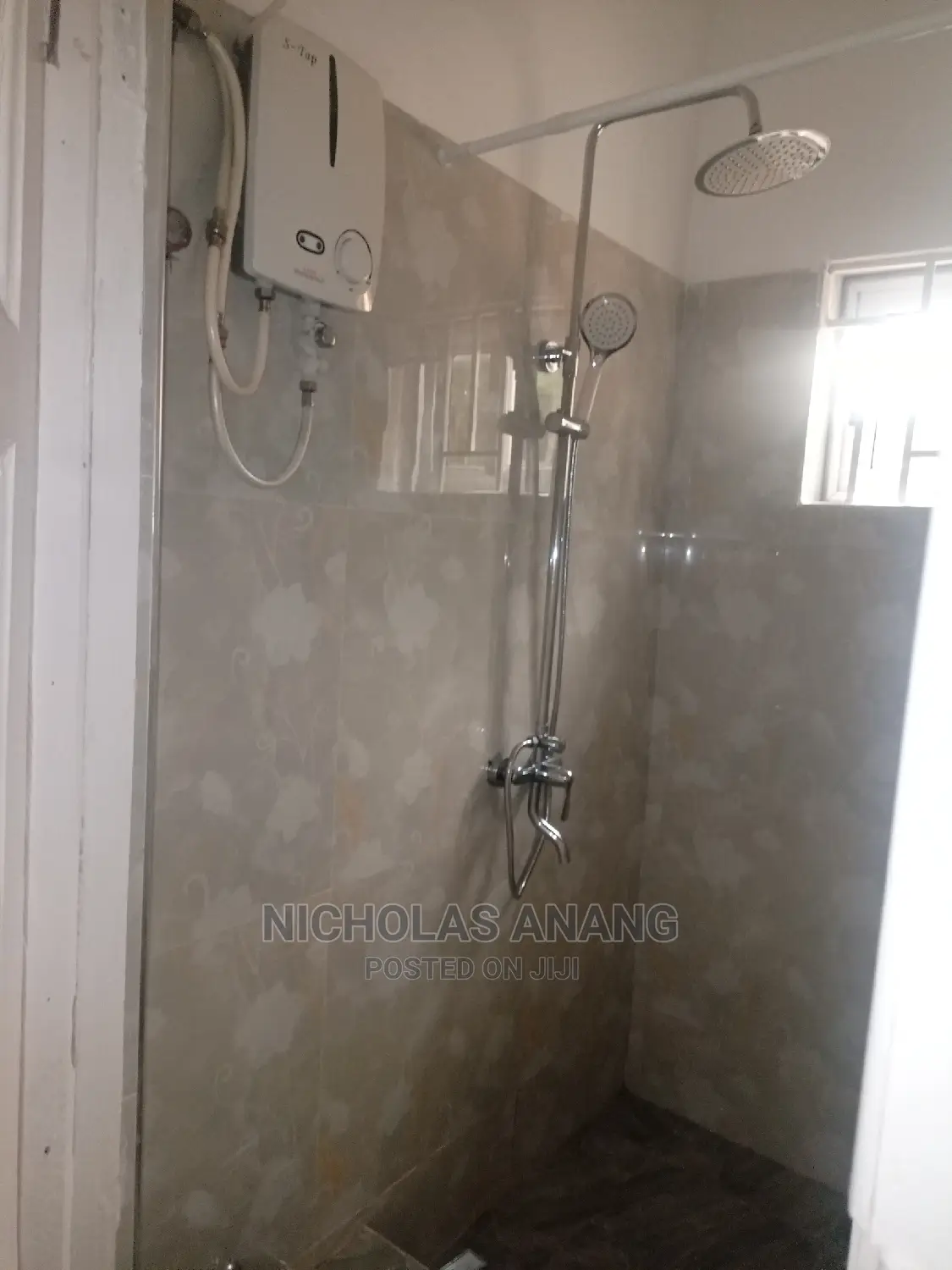2bdrm Apartment in The Dorns Properties, New Town for rent