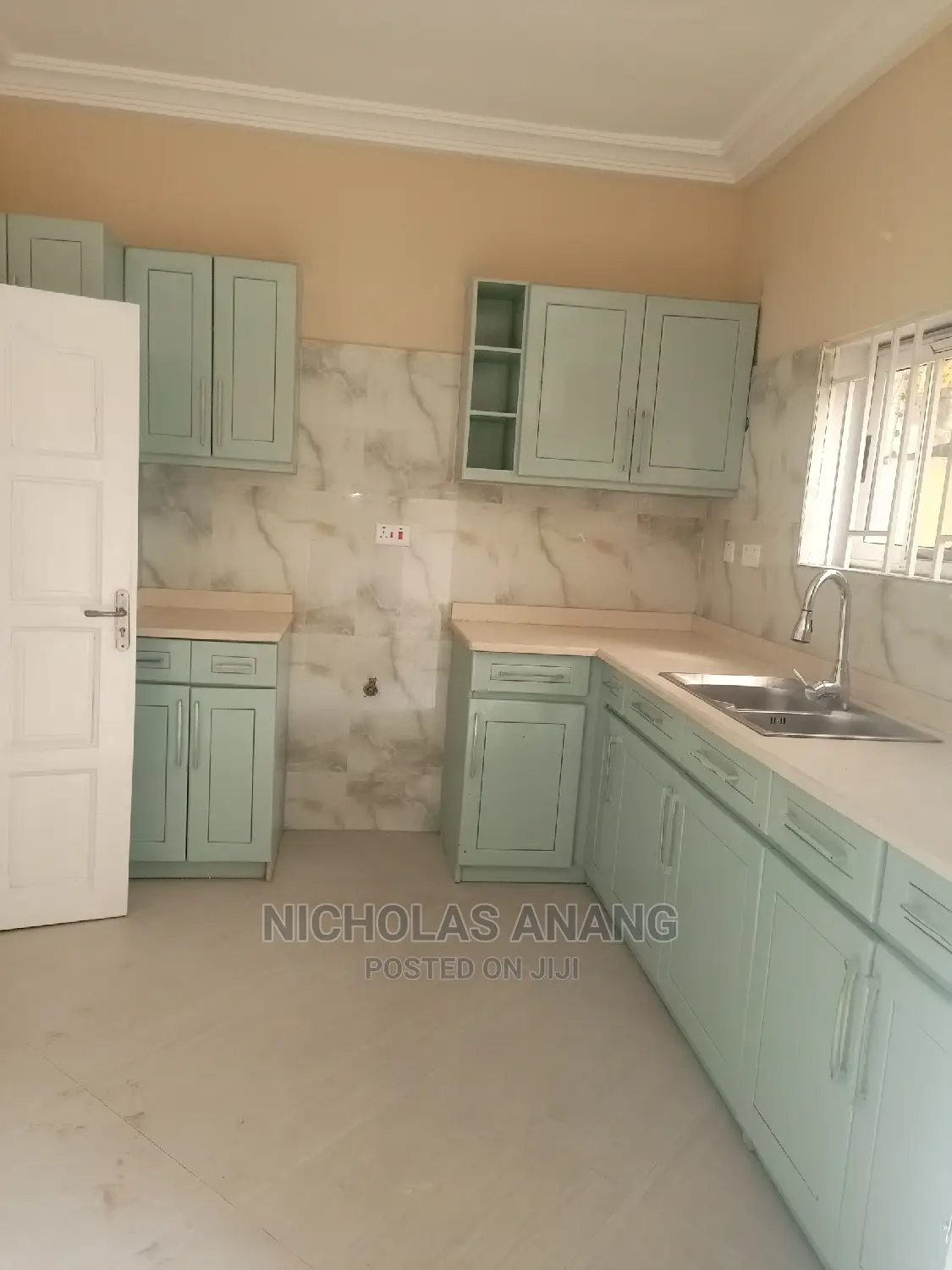 2bdrm Apartment in The Dorns Properties, New Town for rent