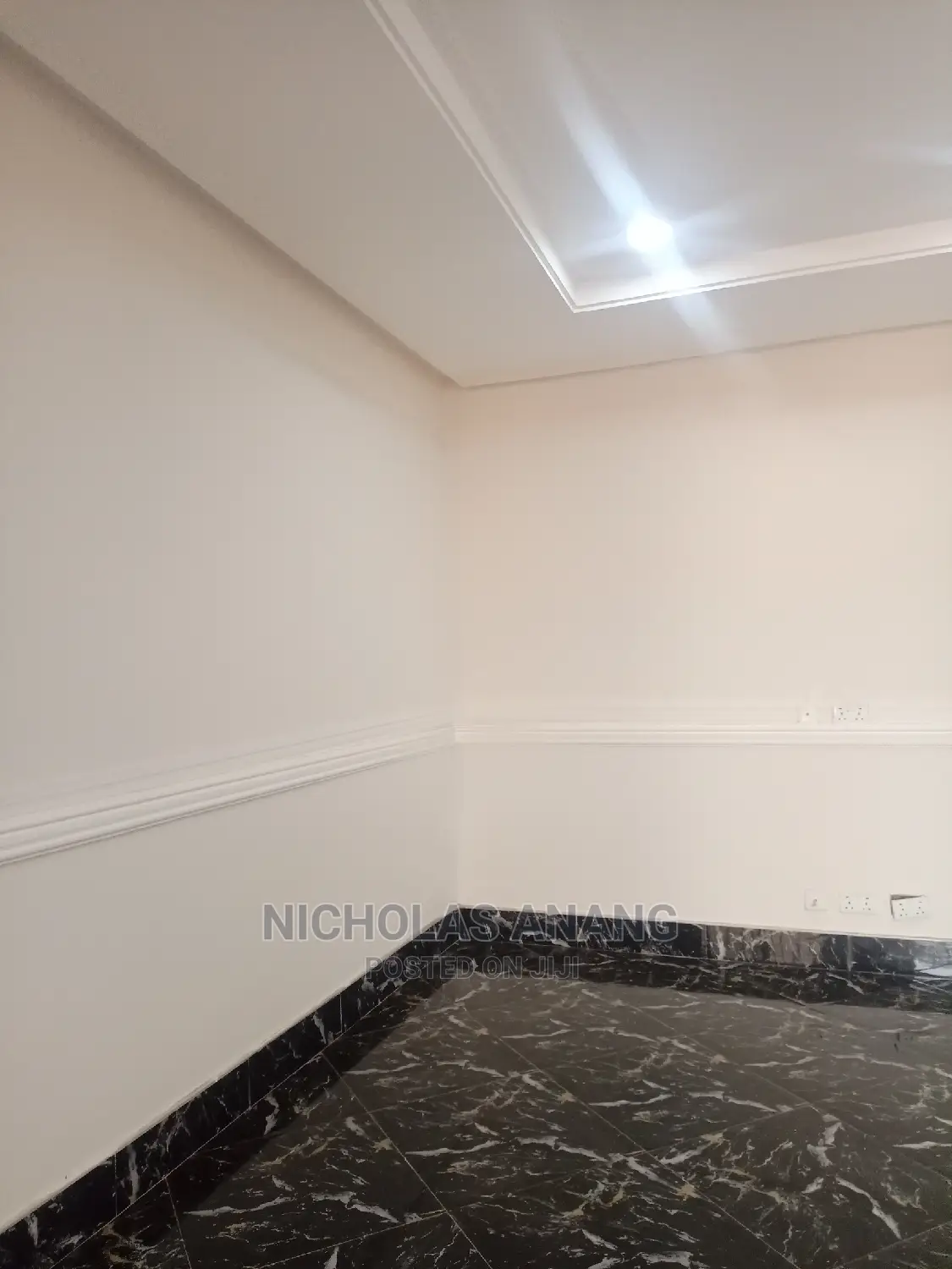 2bdrm Apartment in The Dorns Properties, New Town for rent