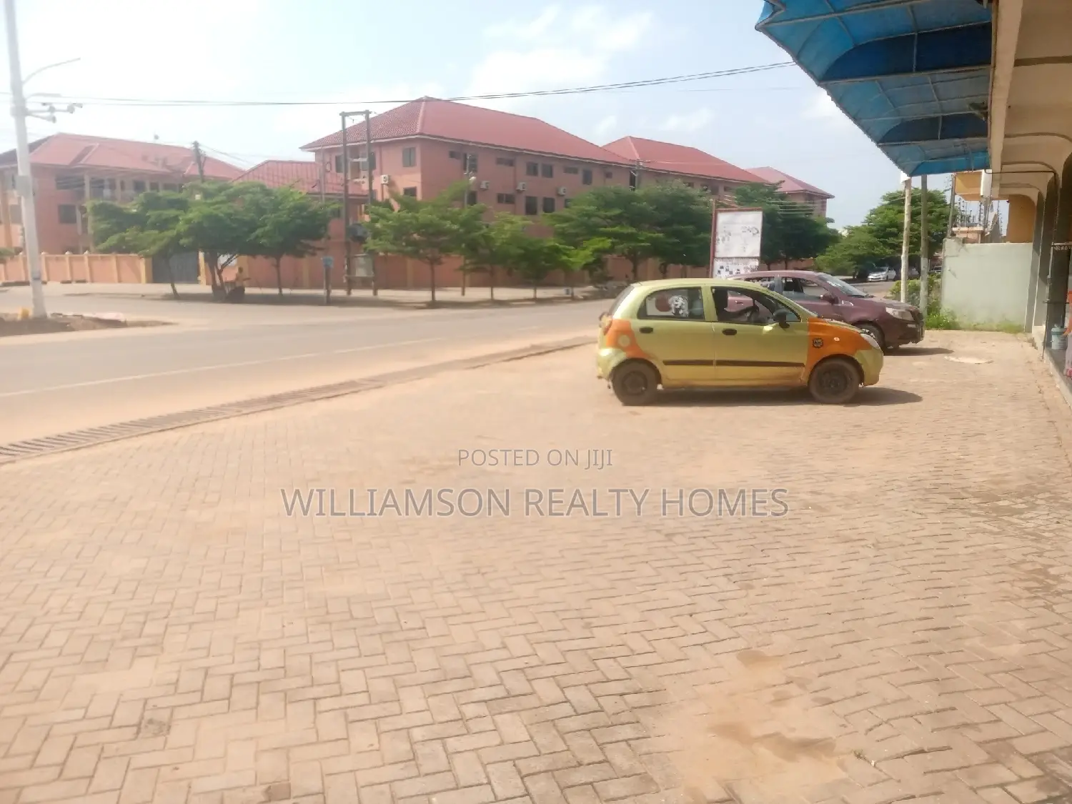 Business/Shop/Office Space 4 Rent at Spintex