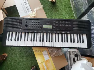 Yamaha PSR E273 Keyboard