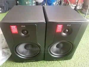 M-Audio BX8 D2 Studio Monitor