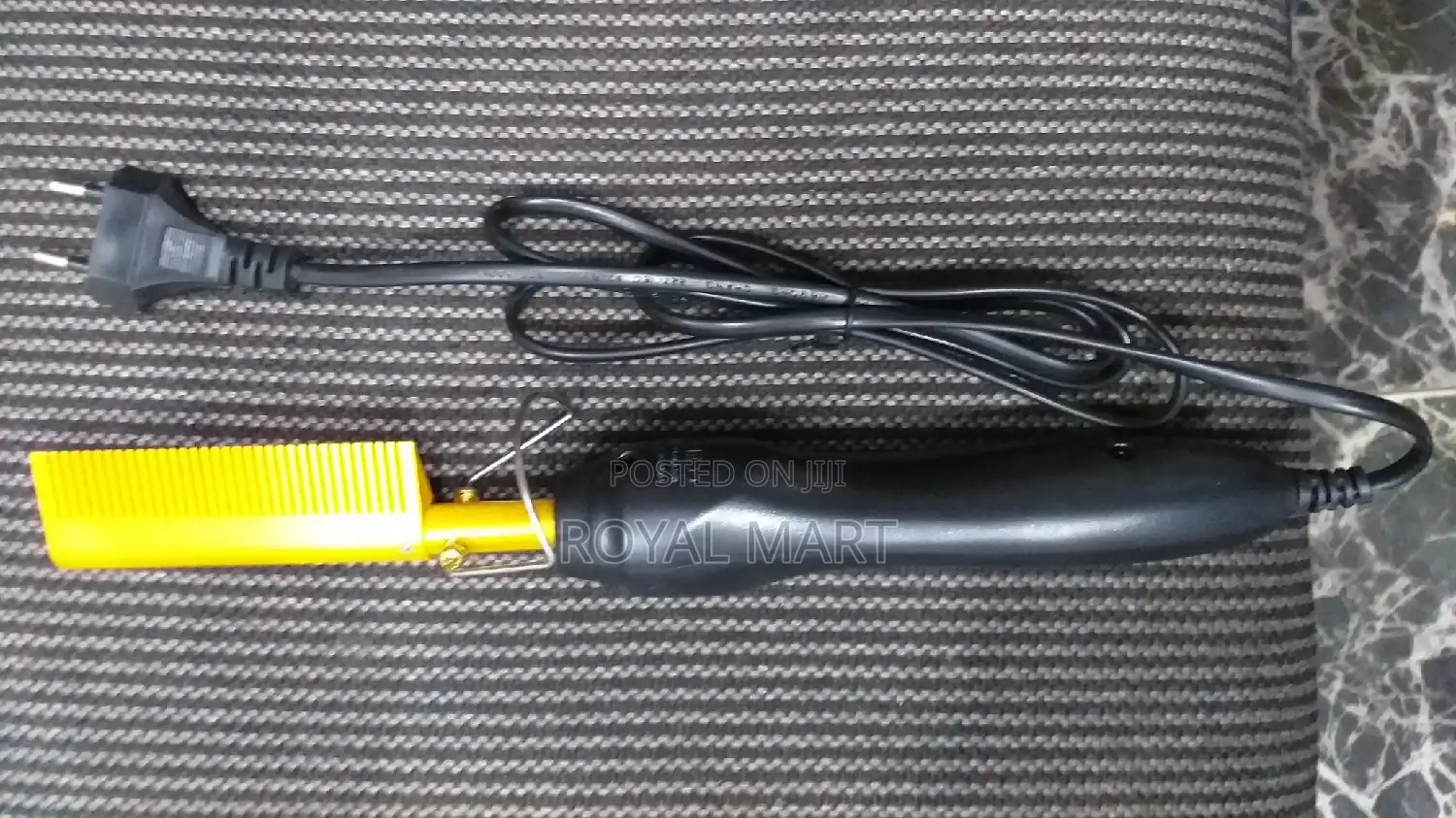 Wear Hot Comb With Straightener