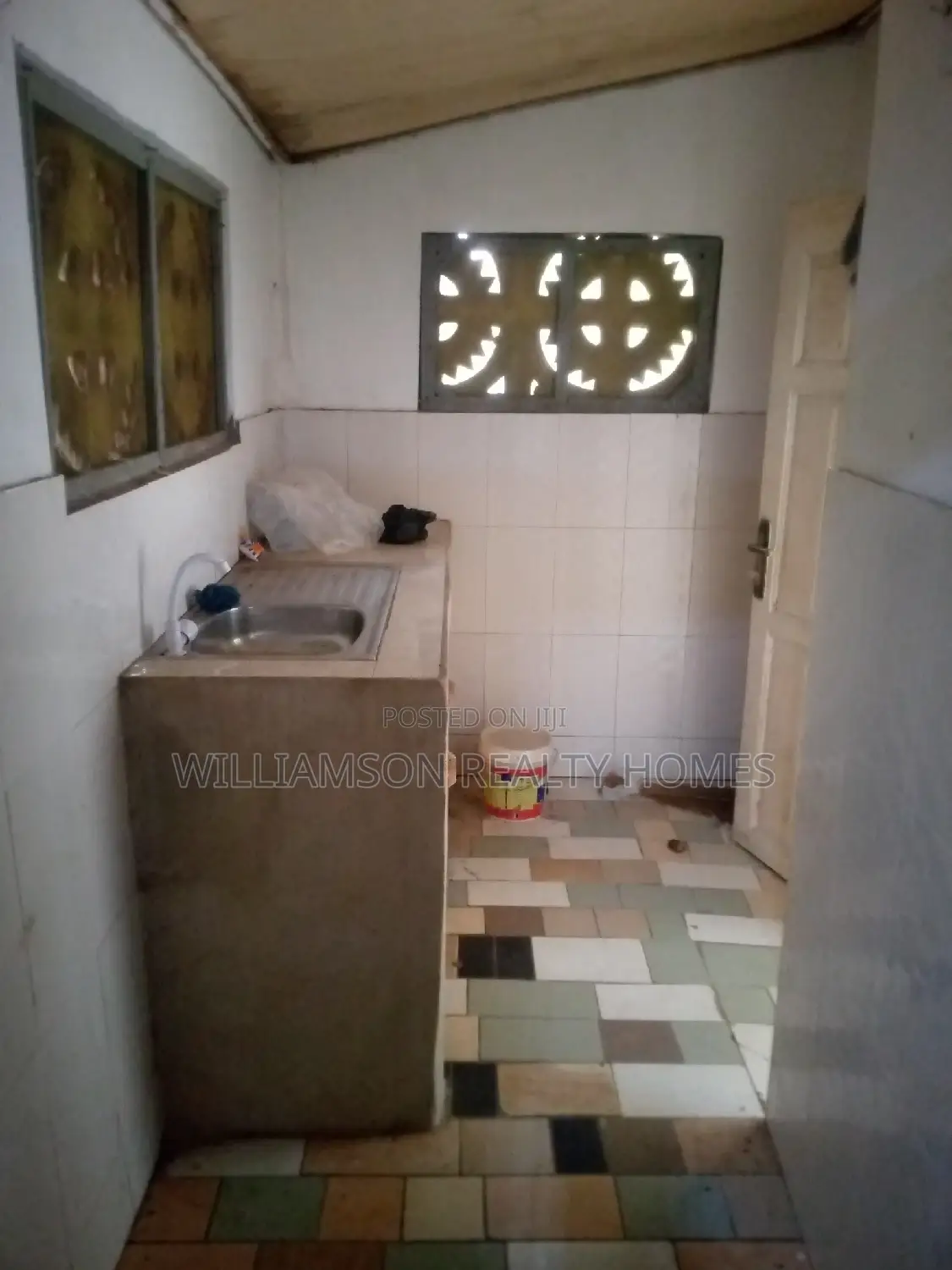 1bdrm House in Ecobank, Kotobabi, Spintex for rent