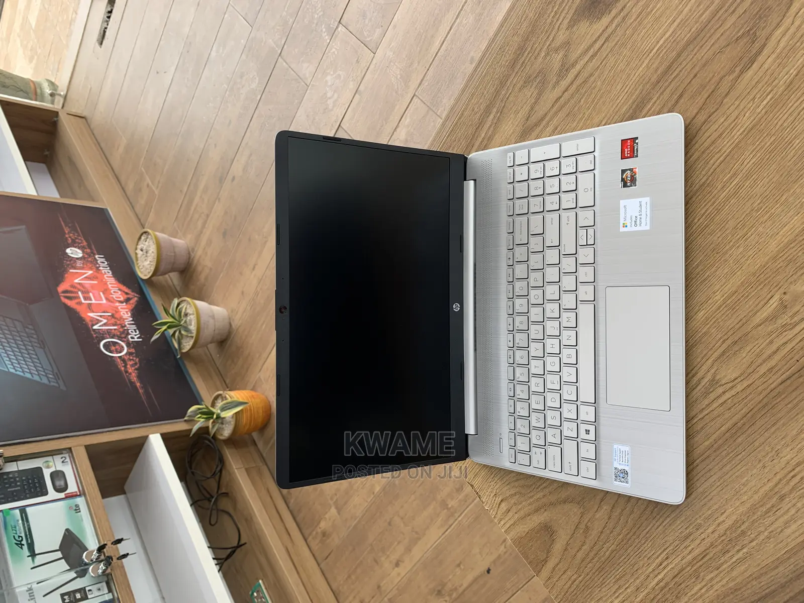 New Laptop HP Pavilion 15 8GB AMD Ryzen SSD 512GB