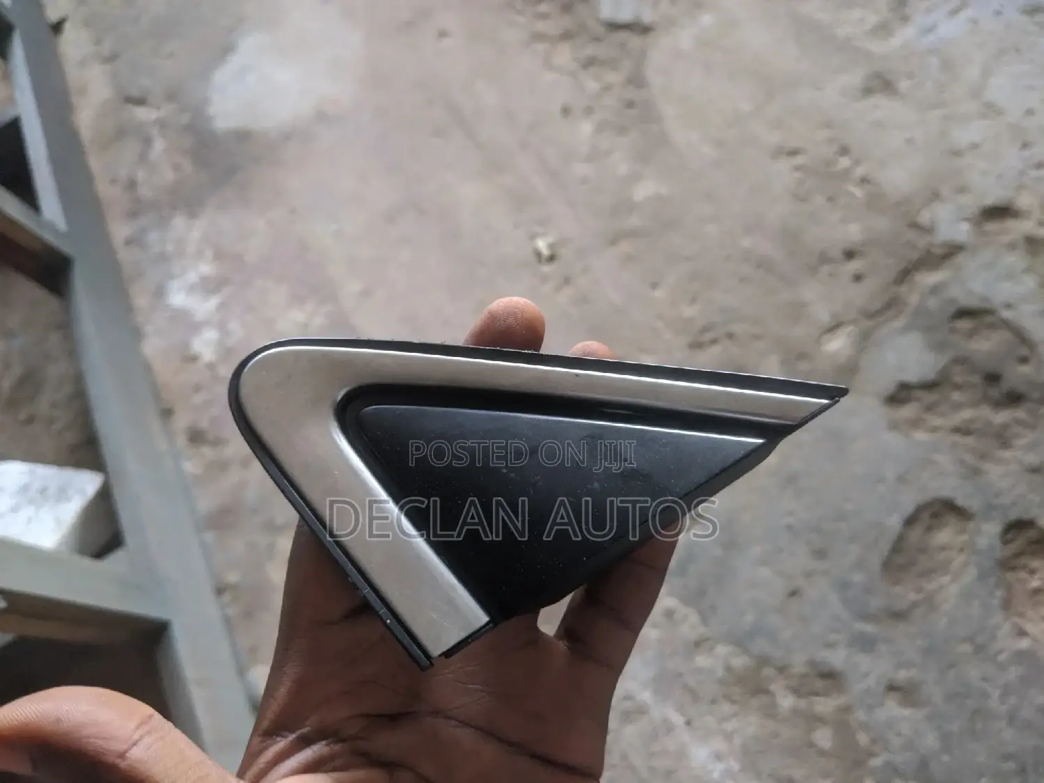 Nissan Sentra Mirror Pad
