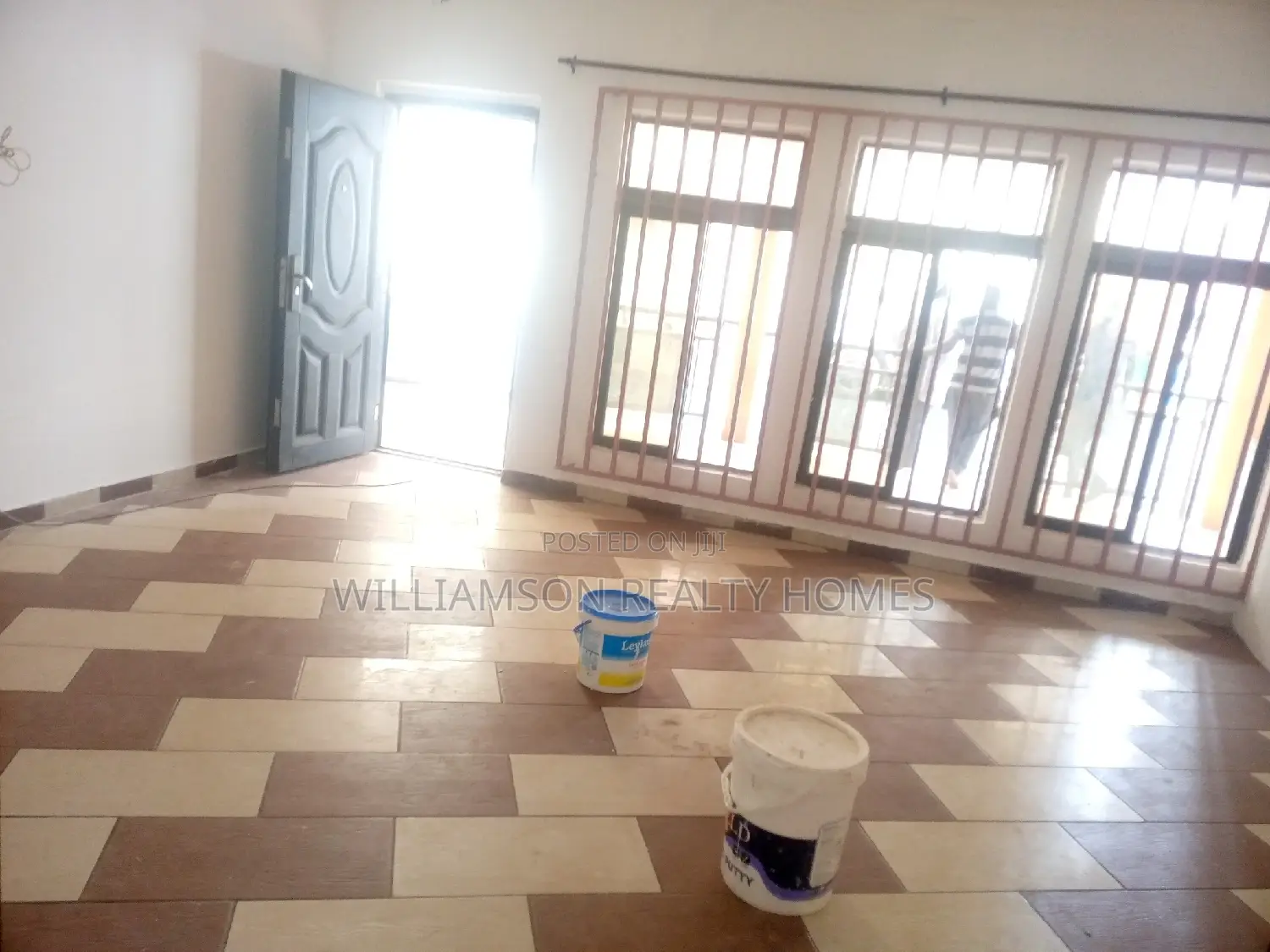 2bdrm Apartment in Community 18, Spintex for rent