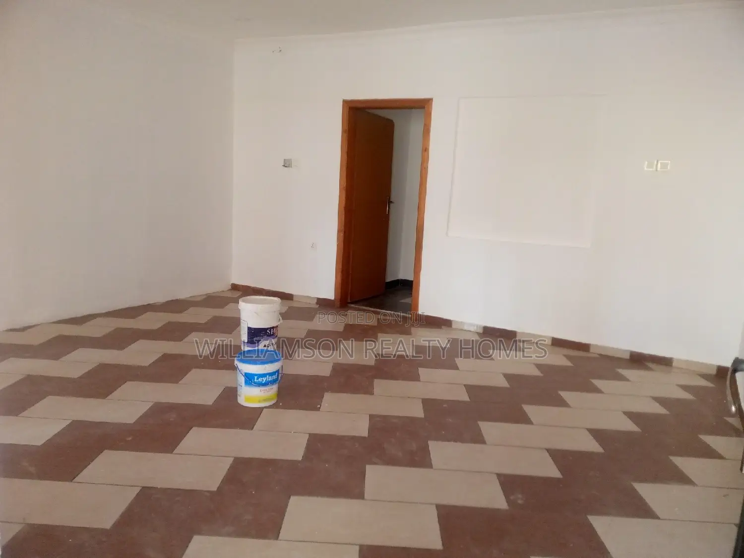 2bdrm Apartment in Community 18, Spintex for rent