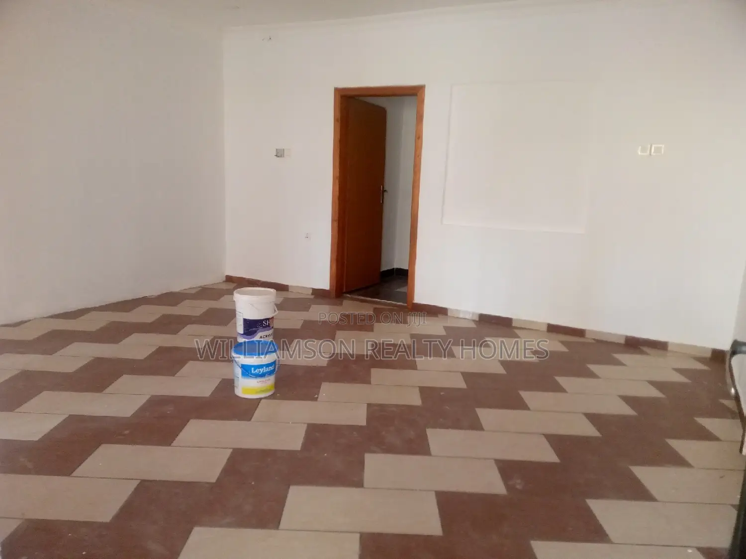 2bdrm Apartment in Community 18, Spintex for rent