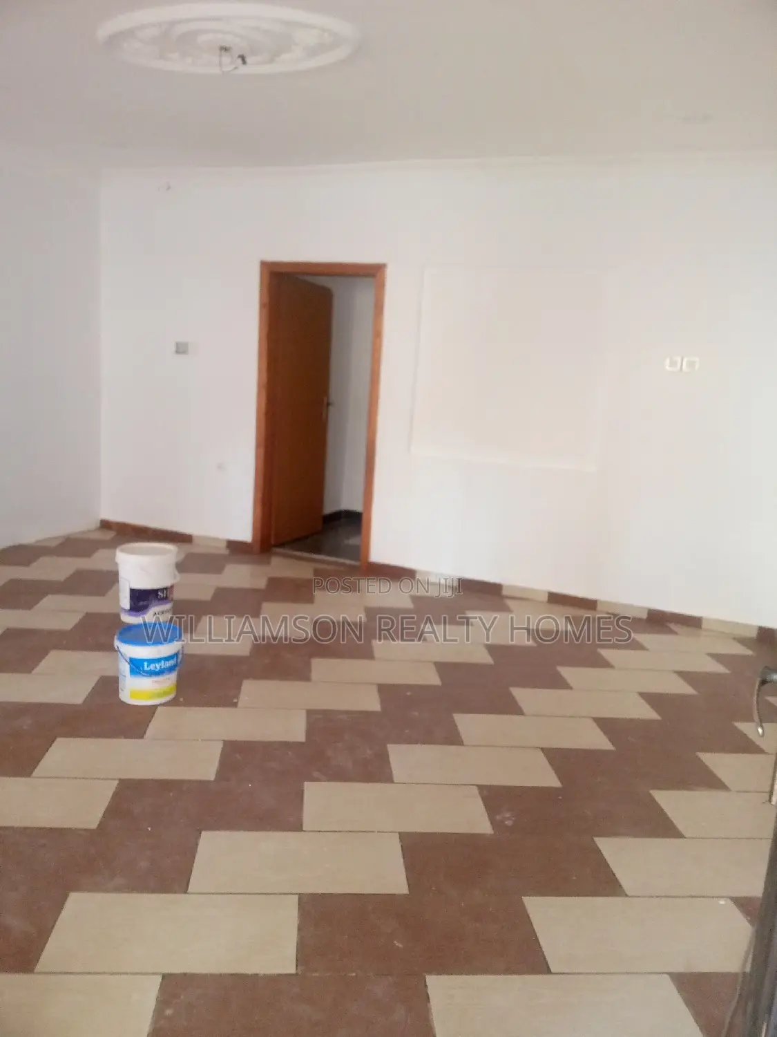 2bdrm Apartment in Community 18, Spintex for rent