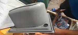 Single Armless Sink