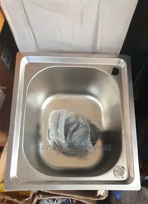 Single Armless Sink