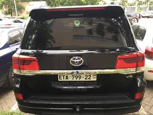 Car Rentals Rent a Luxury LAND-CRUISERS FOR RENT Business