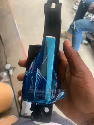Ford Fusion Inside Door Handle Available